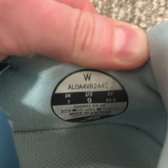 Altra Torin - Picture 3 of 3